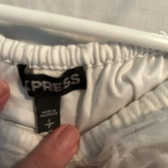 Express lace ivory top size small - Picture 4 of 4